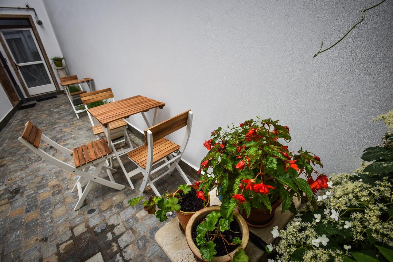 Yellowboot Aparthotel Sibiu Exterior foto